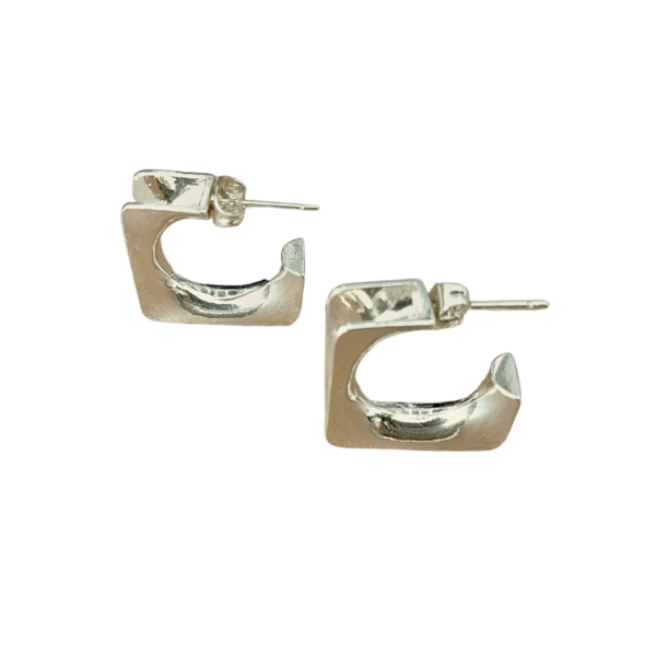 CUADRADOS   |   Aretes tipo arracadas abiertas - grandes  |    Laminado en oro