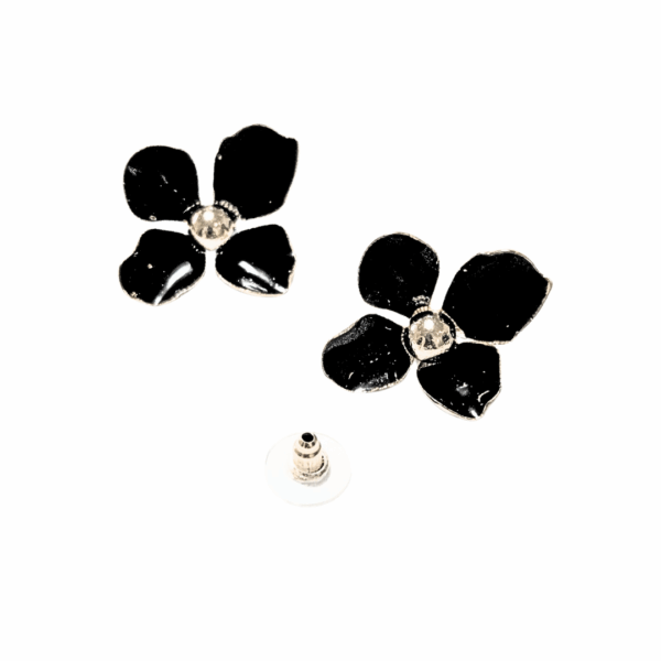 FLORES NEGRAS   |    Aretes pegaditos - Medianas  |    Laminado en oro, esmaltado - Imagen 3