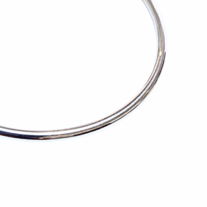 ALICE CIRCULAR PLATEADA |    Pulsera rígida - Talla: Grande   |    Acero inoxidable