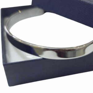 ABIERTA LISA    |    Pulsera ajustable    |    Acero inoxidable