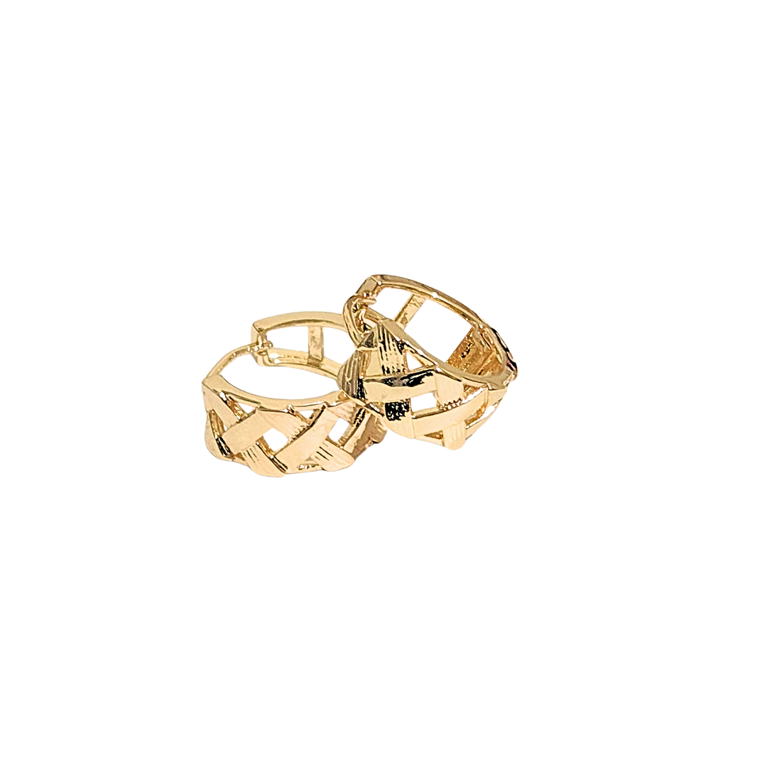 CANASTILLA DORADA | Aretes huggies tipo arracadas - Medianas | Laminado en oro