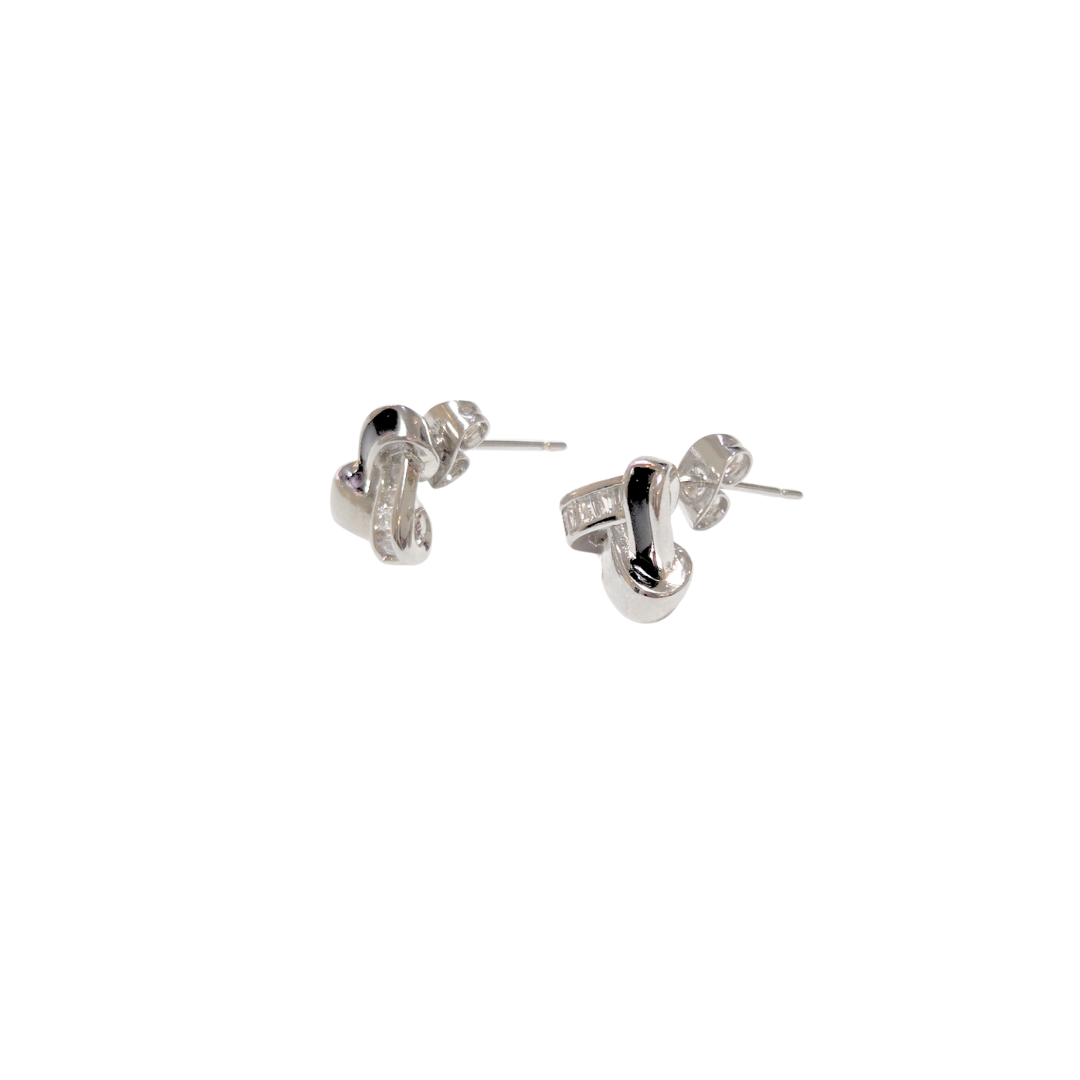 CRUZADOS SEMI TRIANGULARES | Aretes pegaditos - chicos | Laminado en rodio - Imagen 3
