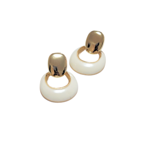 SONITOS BLANCOS   |   Aretes colgantes medianos - Medianos    |    Laminado en oro