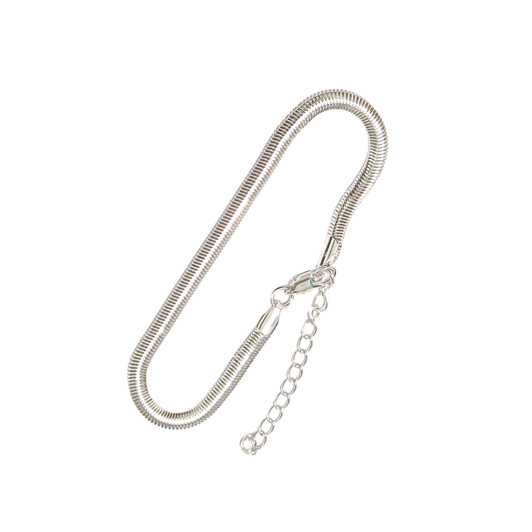 SILI PLANA PLATEADA | Pulsera plana - Talla M - 20 cm de largo + 5 cm de extensión, aprox. | Baño de rodio