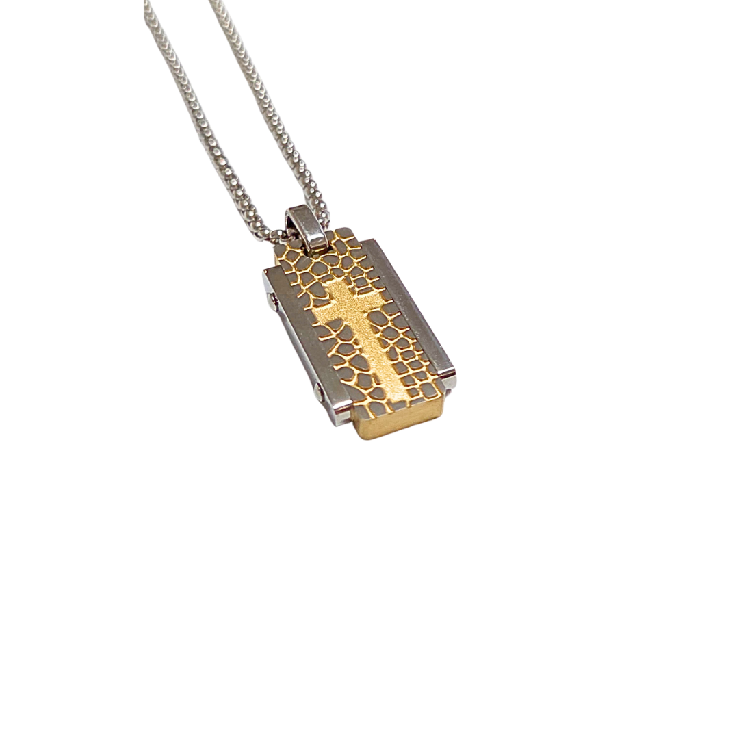 CRUZ TALLADA | Collar con cadena de 60 cm de largo y dije - mediano | Acero inoxidable