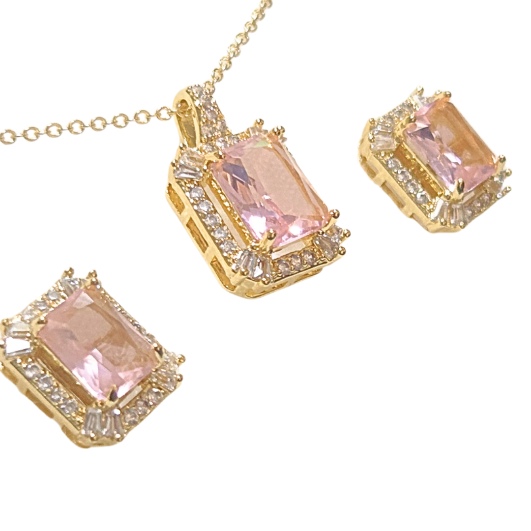 RECTANGULAR ROSA PÁLIDO | Conjunto de collar con dije chico y aretes en juego | Laminado en oro - Imagen 2