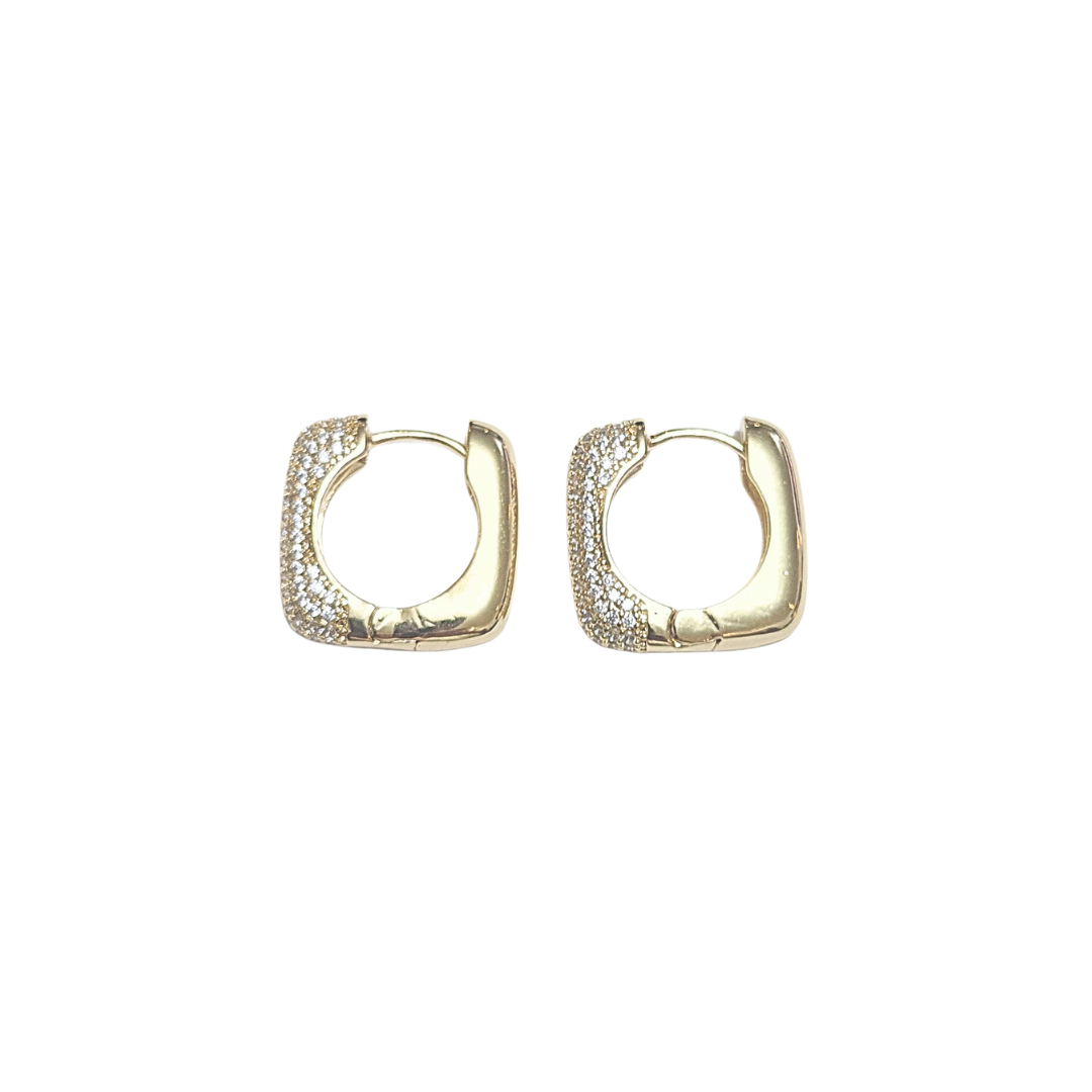 SEMI CUADRADOS CON PIEDRAS | Aretes huggies tipo arracadas - medianas | Laminado en oro - Imagen 2